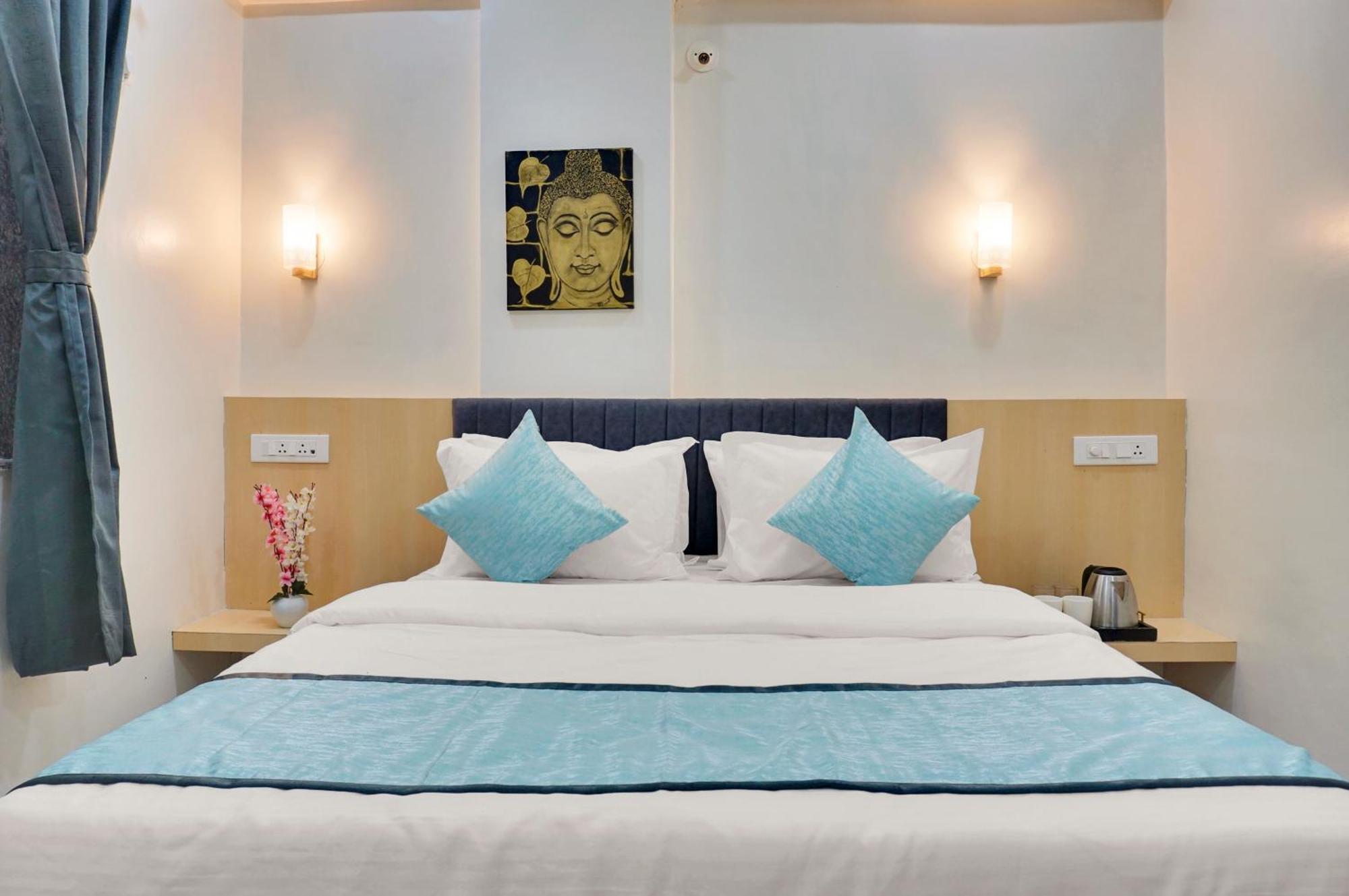 Urban Hometel Pune Zewnętrze zdjęcie
