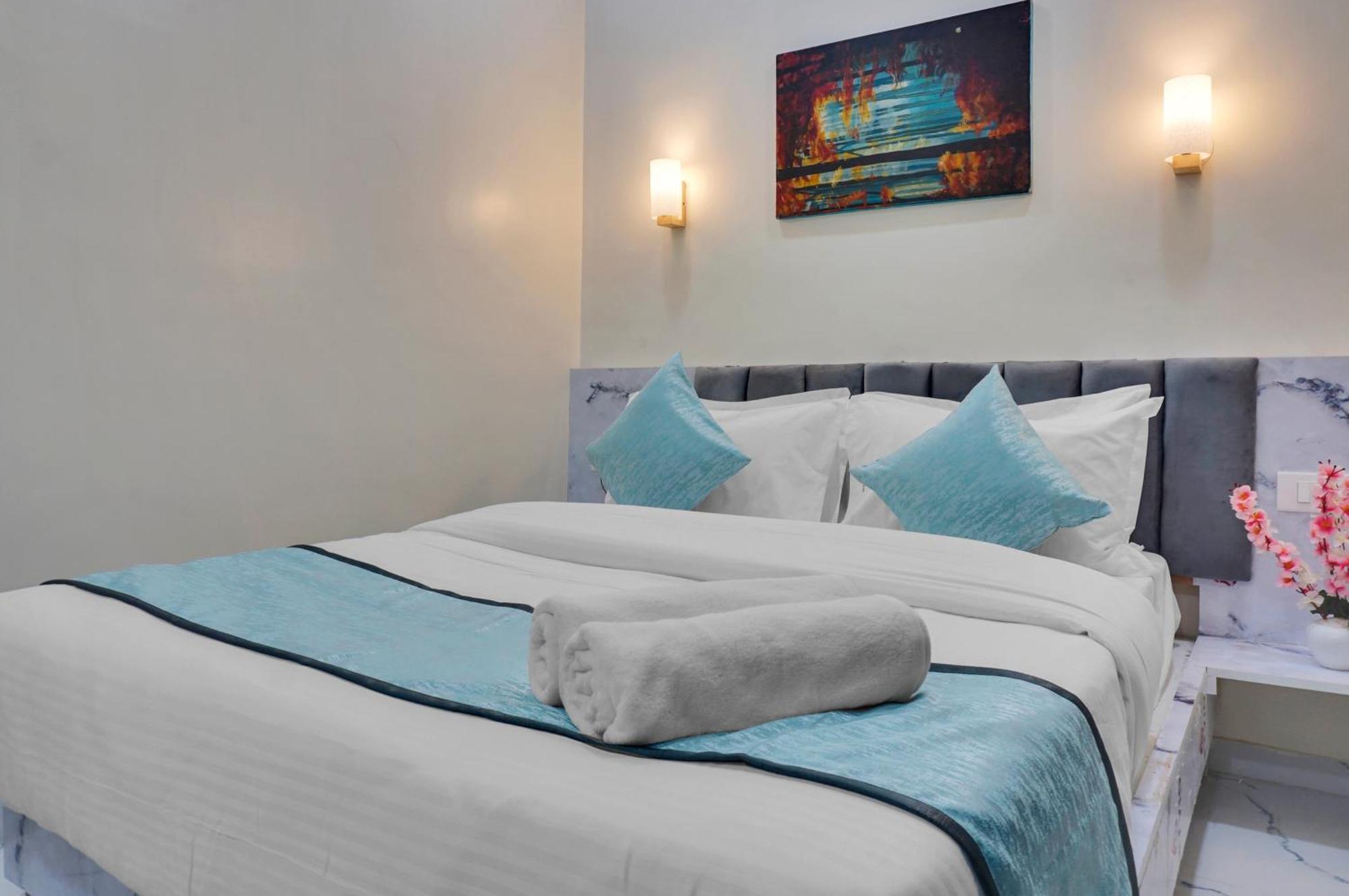 Urban Hometel Pune Zewnętrze zdjęcie